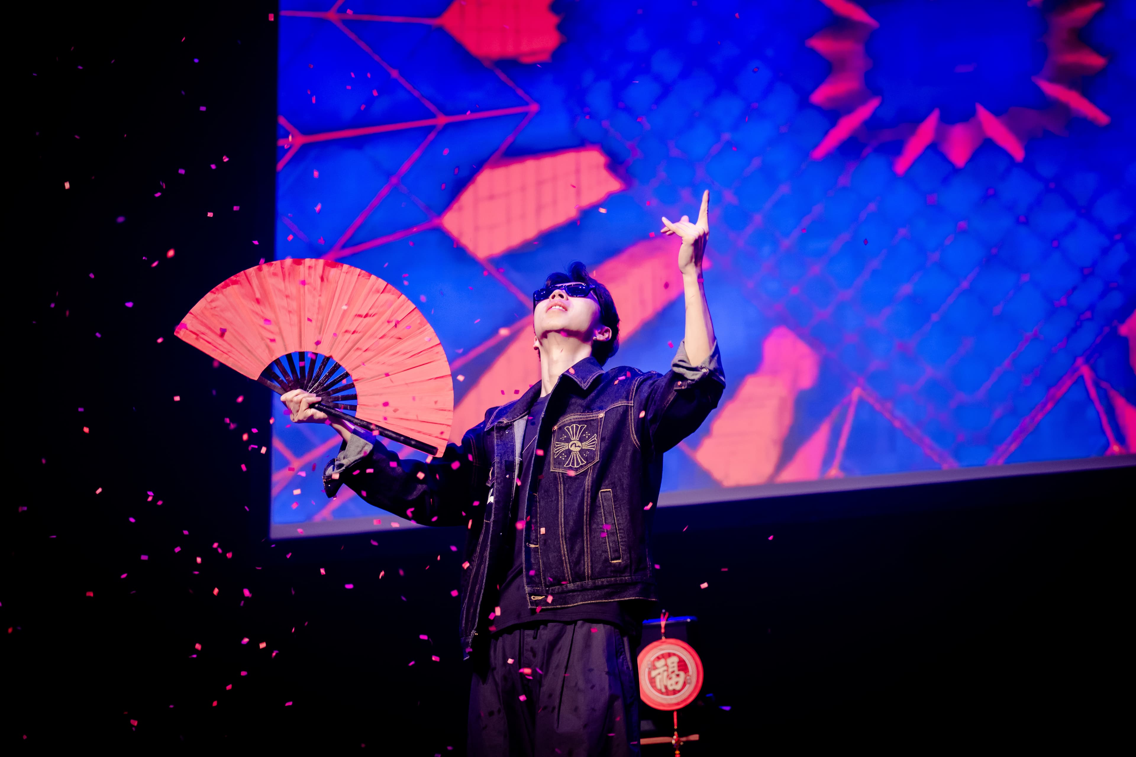 Podiumshow van Mystic Zen foto 1